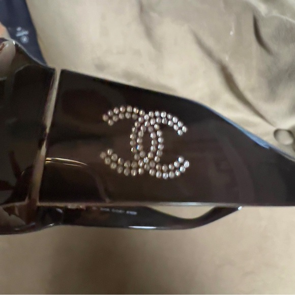 Chanel Sun Glasses 6008-B - Picture 4 of 8